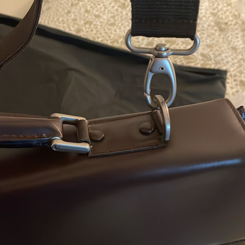 Nikolai Piquadro Burgundy leather briefcase - Picture 6 of 12